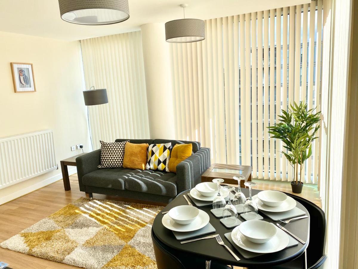 Smartrips Apartments - The Hub Milton Keynes Exterior foto